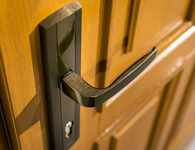 弥勒24小时上门开锁公司